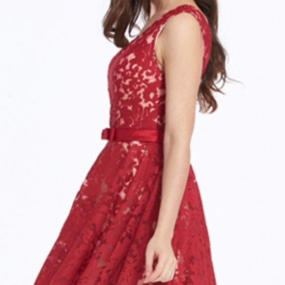 Red Vintage Floral Lace Dress With Contrast Bow - Picture 6 of 7